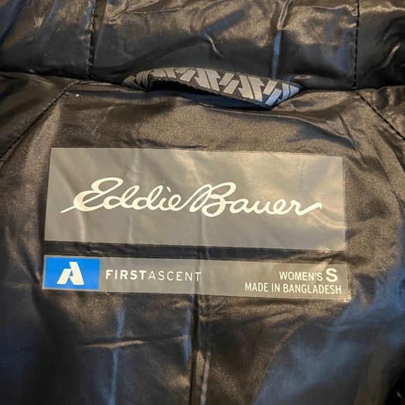 Black Eddie Bauer down jacket - Picture 7 of 10